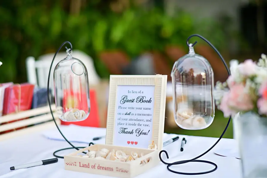 Guest Book Experiences